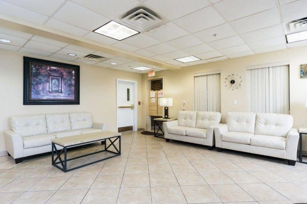Baymont By Wyndham Jacksonville Esterno foto